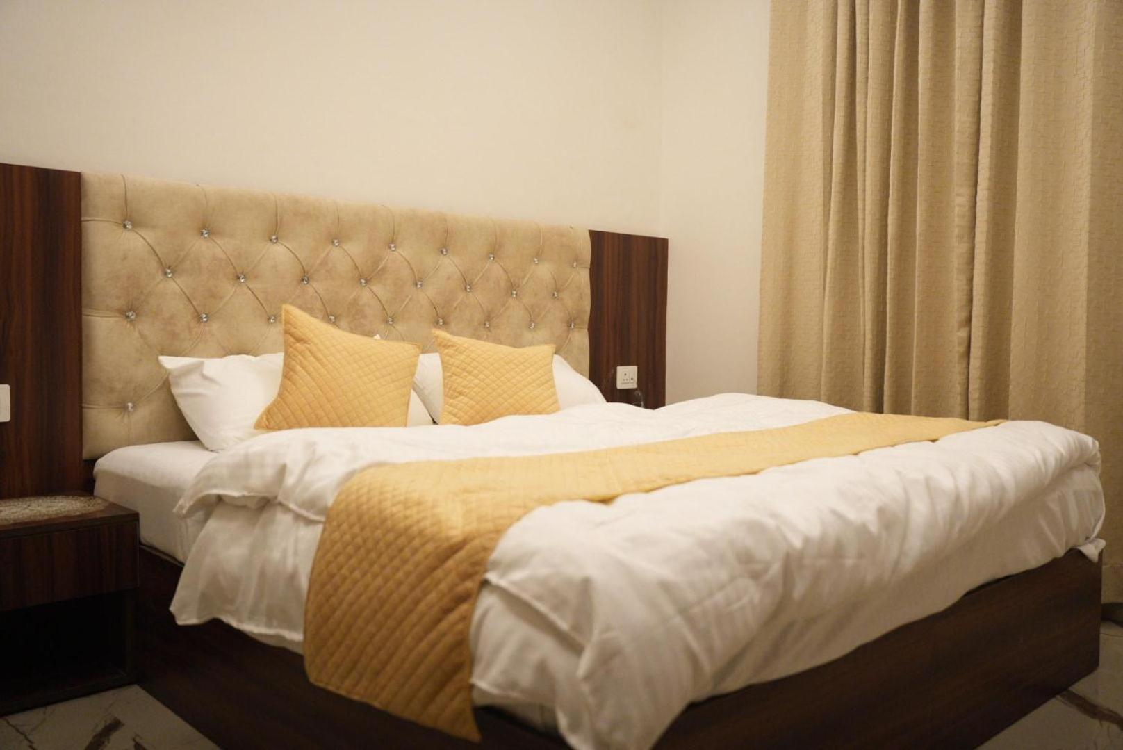 Hotel Harry Rishīkesh Eksteriør billede